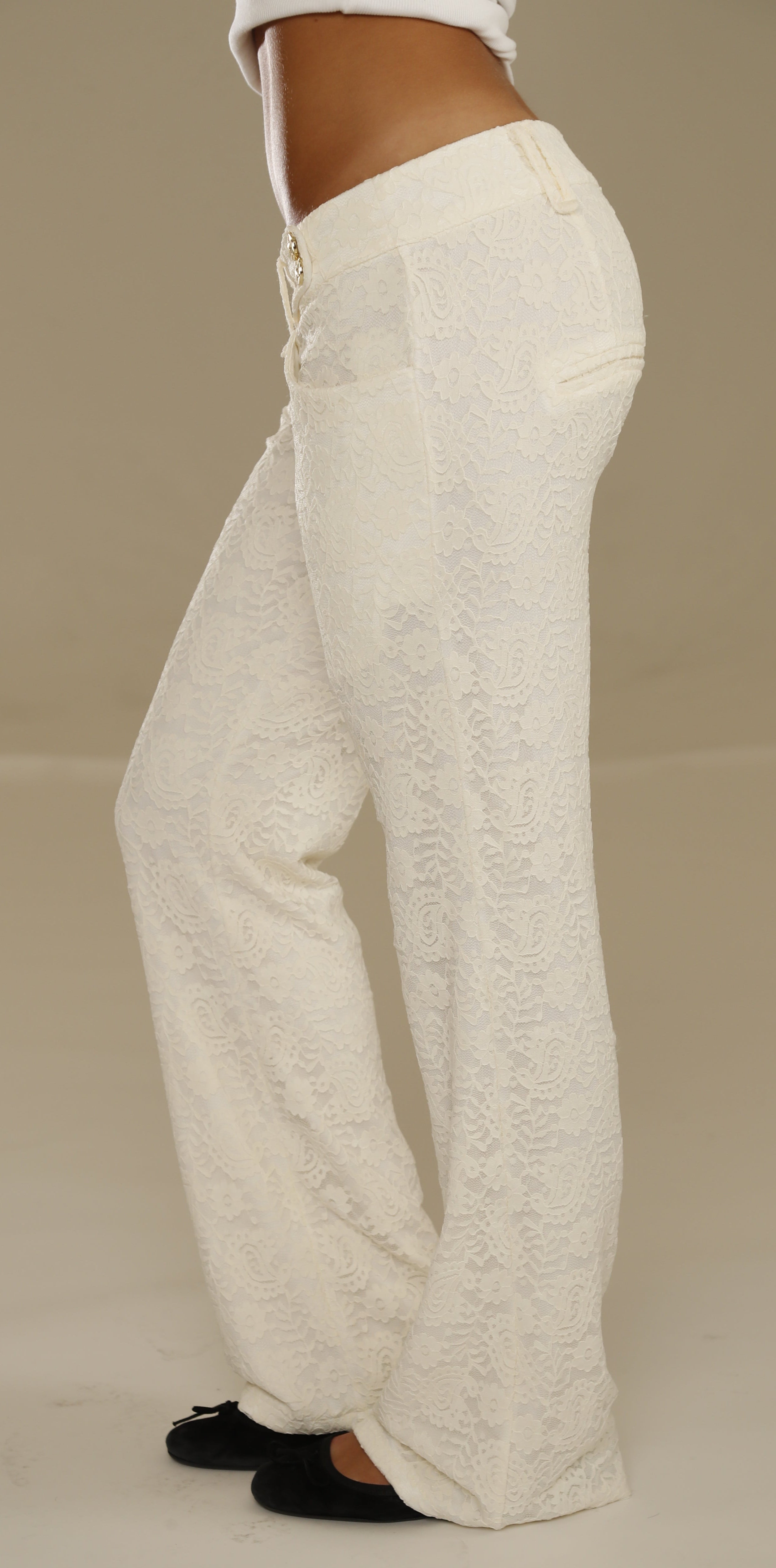 Super-Low Lace