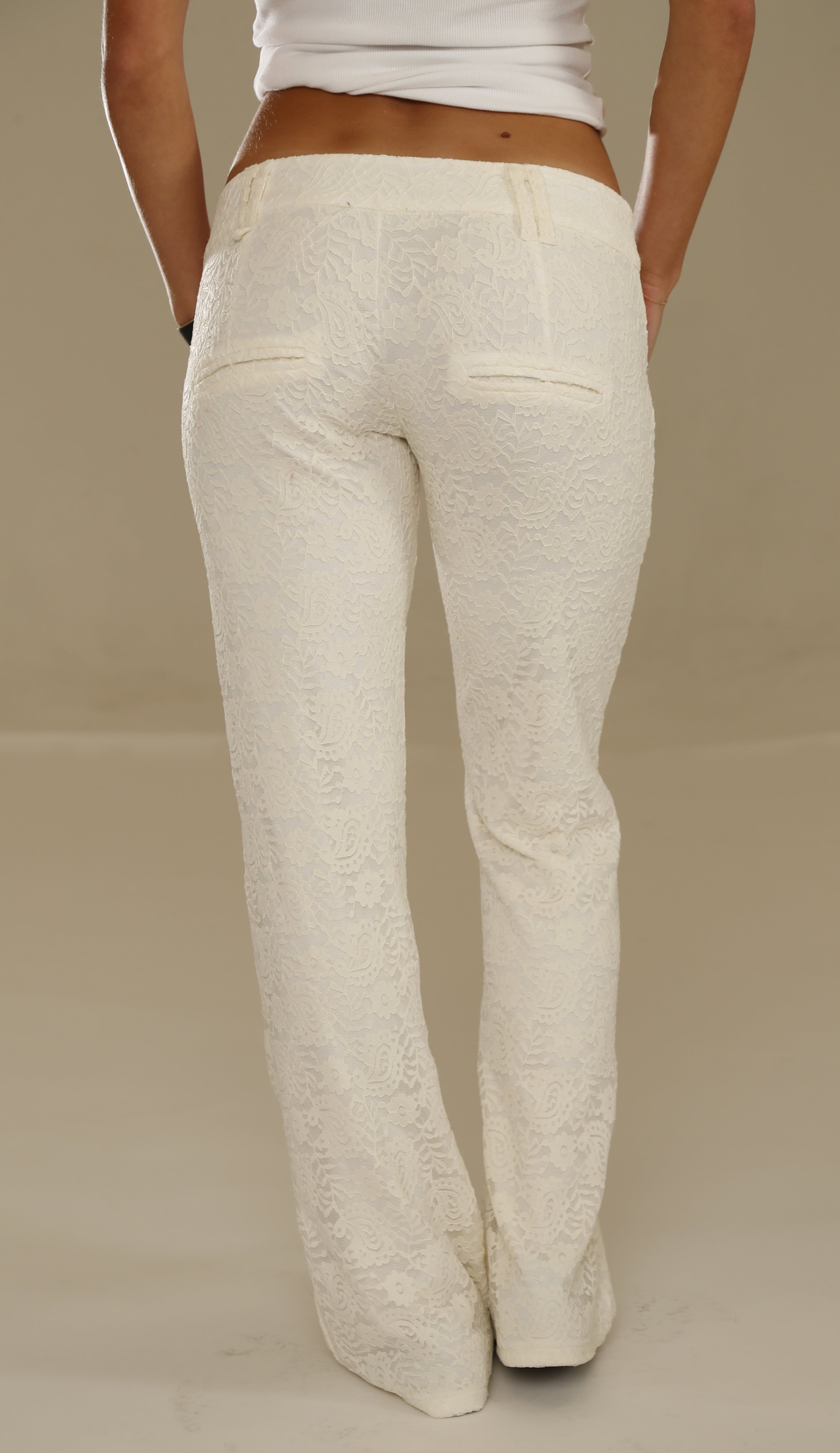 Super-Low Lace